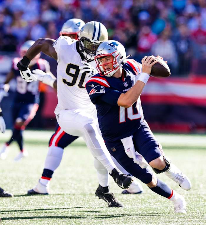 New Orleans Saints Tanoh Kpassagnon (90)